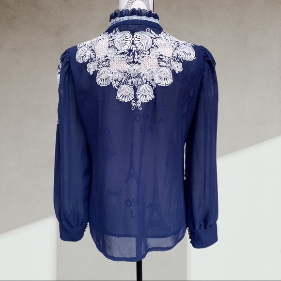 Victorian embroidered blouse MEDIUM - Picture 5 of 6